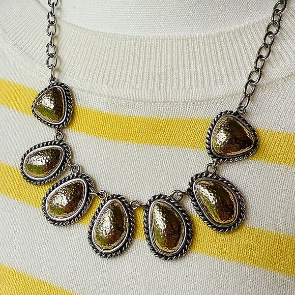 21" Scroll by Dillards Vintage Two-Tone Baroque Teardrop Pendant Necklace - Picture 3 of 12